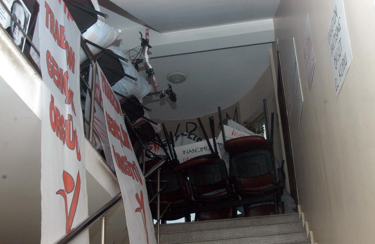 CHP Trabzon İl Başkanlığındaki 'işgal' eylemi