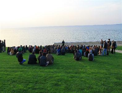 Çsatt’tan Şehitlik Ziyareti