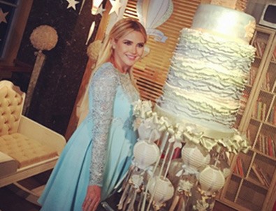 Ece Erken'in Baby Shower partisi