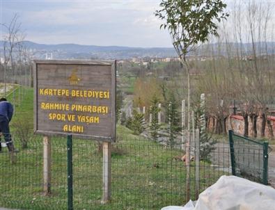 Kartepe Belediyesi Pınarbaşı Parkı’nda Çalışma Yaptı