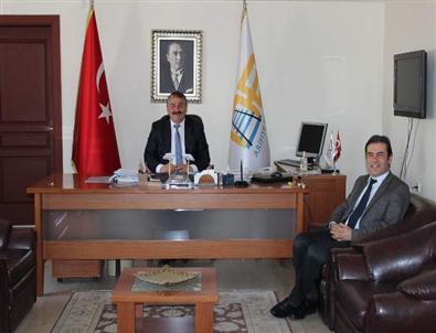 Arifiye'nin İlçe Emniyet Müdürü Başkan Karakullukçuyu Ziyaret Etti