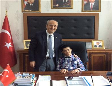 Down Sendromlu Öğrencilerden Başkan Okay'a Ziyaret