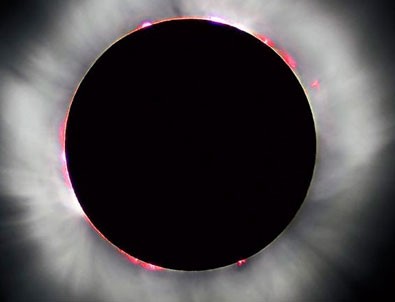 Dünya Güneş tutulmasını izledi