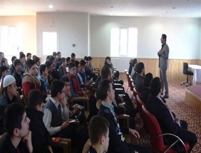 Kuran Kursu Öğrencilerine Madde Bağımlığı Anlatıldı