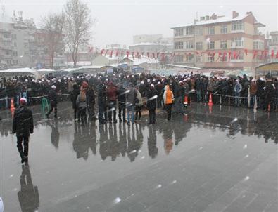 Niğde’de Kar Altında Bahar Bayramı