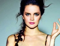 TUĞÇE KAZAZ - Ersoy Dede, Tuğçe Kazaz'ı ti'ye aldı