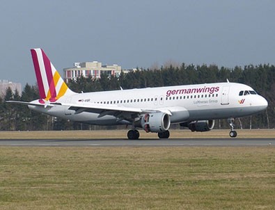 Hollande: Uçakta Türk yolcular da var