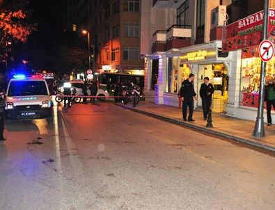 İstanbul'da kalaşnikoflu saldırı