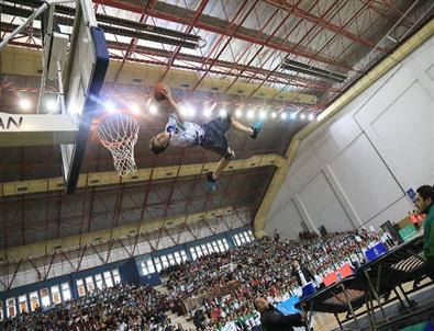 Orhangazi’de Şenlik Havasında Spor