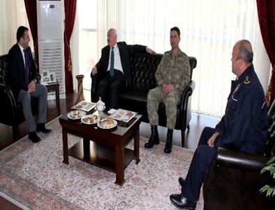 Vali Öztürk’ten Kaymakam Yaşar’a Ziyaret
