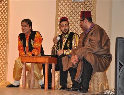 Yerköy Sanat Tiyatrosu Perdesini Açtı