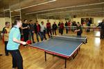 KUPA TÖRENİ - Büyükşehir Personeli Masa Tenisinde Karşılaştı