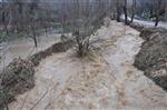 Karaman’da Şiddetli Rüzgar ve Sağanak Yağış Etkili Oluyor Haberi