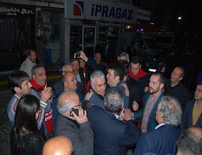 Ön Seçimin Galipleri Meydan Gösterisi Yaptı