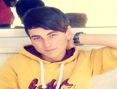 Okul Servisinde Arkadaşını Boğazını Keserek Öldürdü