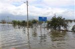 MENDERES NEHRİ - Aydın Ovası'nda Yaşanan Taşkınlara Aşırı Yağışlar Sebep Oldu