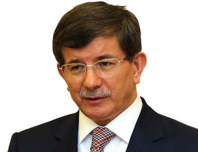 Başbakan Davutoğlu'ndan emeklilere zam müjdesi