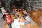 RESİM ATÖLYESİ - Diyarbakır’da Çocuklar Çizgi ve Renkleriyle Mahalleleri Değiştirecek