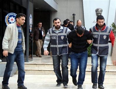 155'ten Arayıp Dolandırıyorlardı, 4'ü De Tutuklandı