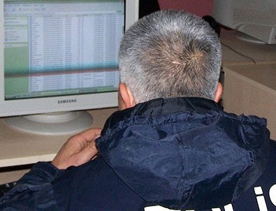 Polis bilgisayarından himmet fişlemesi çıktı