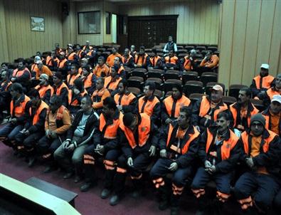 Mersin’deki Çöp Toplama İşçileri ‘sertifikalı Temizlik İşçisi’ Olacak