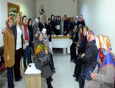 Ak Kadınlar’dan 8 Mart Mesajı