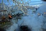 ARAZİ TARTIŞMASI - Demre'de Arazi Tartışması Yangına Neden Oldu