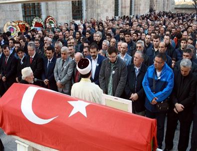 Görev Başındaki Doktor Kalp Krizi Kurbanı Oldu