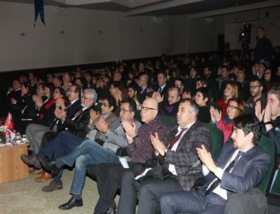 Hugo Chavez Eskişehir’de Anıldı