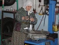 EKMEK TEKNESI - 'Vesile Nine' 35 yıldır lastik tamir ediyor