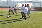 ŞİDDETE HAYIR - Kadın Sağlıkçılar Futbol Oynadı