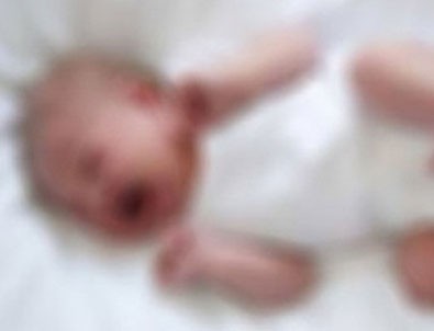 8 aylık bebeği önce boğdu, sonra çöpe attı!