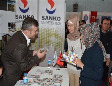 (abone Talebidir) Kahramanmaraş’ta Üniversite Tanıtım Fuarı