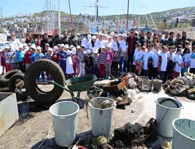 'Deniz Dibi Temizliği” Gündoğan İle Devam Etti