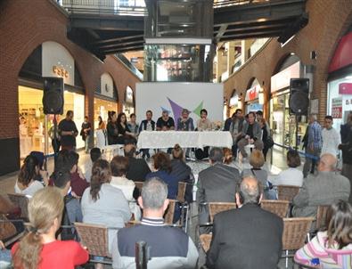 'zübük'Forum Mersin'de Tiyatro Severlerle Buluştu