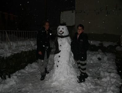 Afyonkarahisar’da Kar Yerini Soğuk Havaya Bıraktı