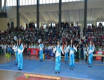 Okul Sporları Karacabey’i Şenlendirdi