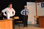 METIN KUBILAY - Orta Okul Öğrencileri Usta Tiyatrocuları Aratmadı