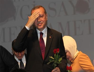 Başbakan İle Kılıçdaroğlu'nun Gül Jesti