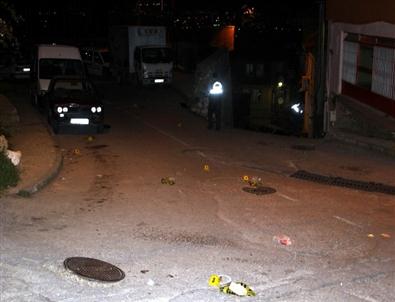 Bursa'da 50 Kişi Sokak Ortasında Birbirine Girdi