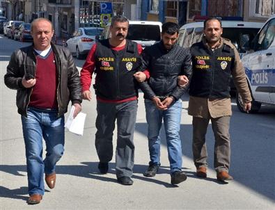 Eskişehir'de Çaldığı Telefonu Satmak İsteyen Şahıs Yakalandı