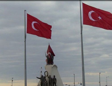 İskenderun'daki Türk Bayrağı'na vatandaş tepki gösterdi