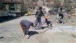 Hakkari'de Parke Taşı Döşeme Çalışması