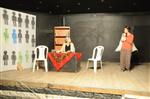 MEM U ZIN - Cizre’de 'Biz, Siz, Onlar” Tiyatro Oyunu Sahnelendi