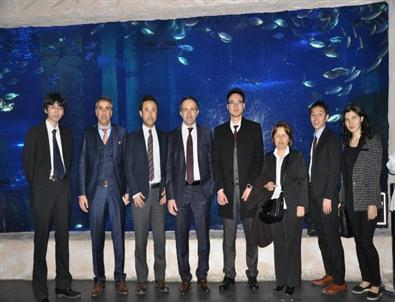 Japon Heyeti Dev Akvaryuma Hayran Kaldı