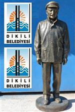 KARAOĞLAN - Kılıçdaroğlu, Dikili'ye Ecevit Heykeli Armağan Etti