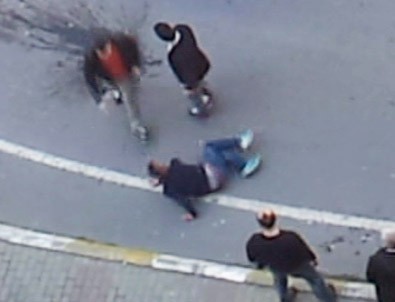 Önce Dövdüler, Sonra Suratına Tükürdüler