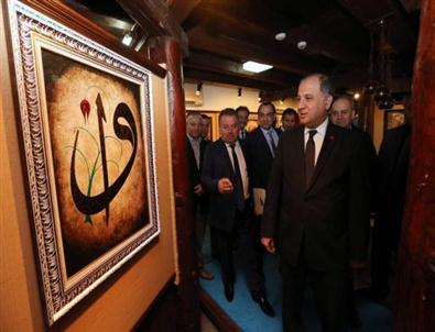 Polis İle Güvenlikçi Sergi Açtı