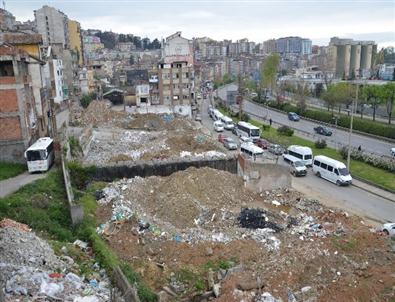 Çömlekçi’de Yıkımlar Hız Kazandı