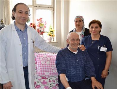 Gaziantep’te Mide Kanseri Olan Hastaya Yeni Mide Yapıldı